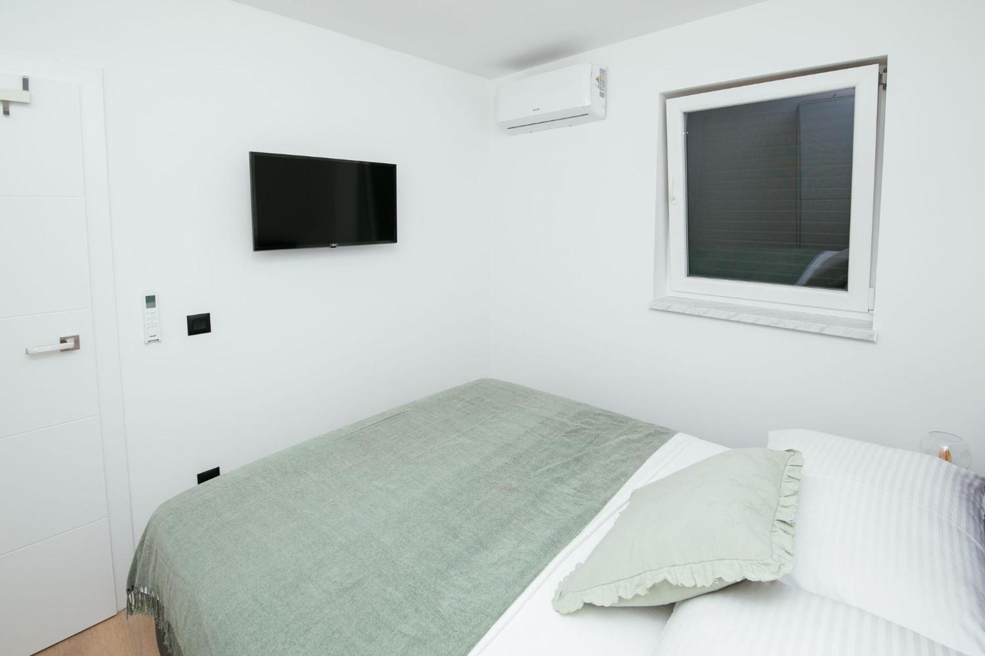 Didixi Apartments Pakoštane Zewnętrze zdjęcie